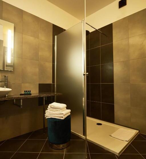 חדר דלוקס, Vila Emei