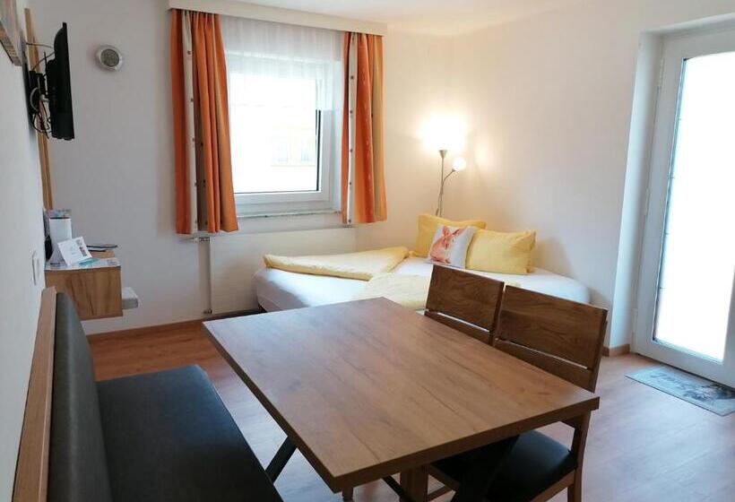 庭の見える1ベッドルームアパートメント, Bauernhof Katin