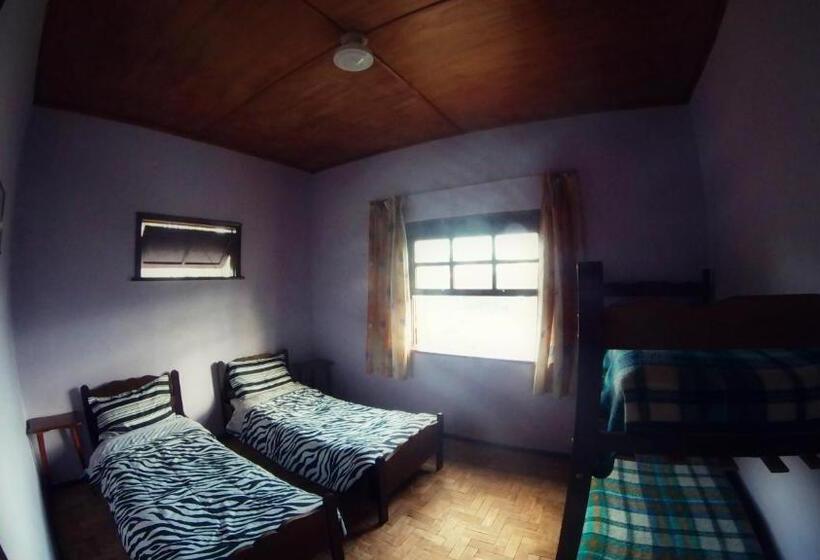 Familiekamer met Uitzicht op de Bergen, Philipp