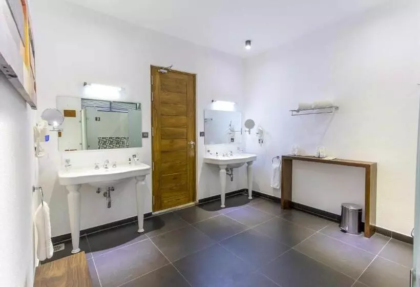 Suite with Pool, Aliya Resort And Spa   Thema Collection
