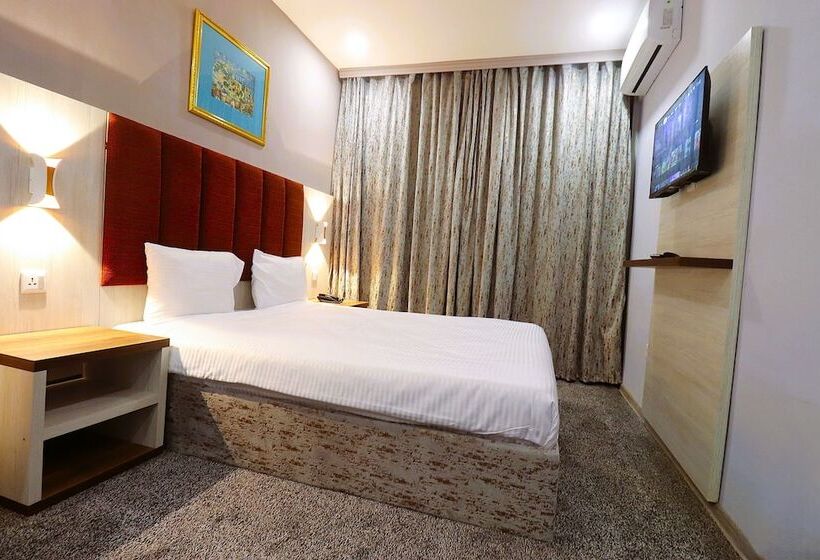 اتاق استاندارد, Amazon