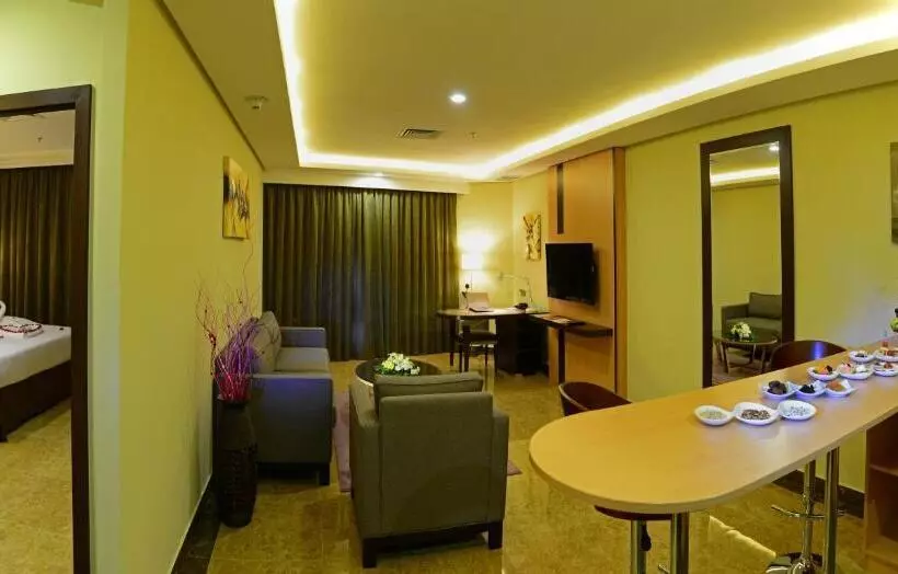 １ベッドルームアパートメント, Best Western Plus Mahboula