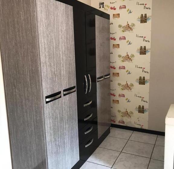 Standard Quadruple Room, Carol Palace