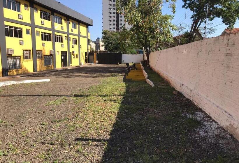 Family Room, Carol Palace