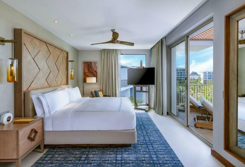 מיטת קינג בסוויטה, Conrad Punta De Mita