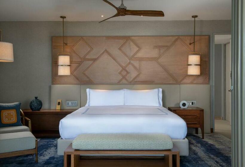 סוויטת פנטהאוז, Conrad Punta De Mita