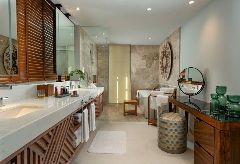 סוויטת פרמיום עם נוף לים, Conrad Punta De Mita