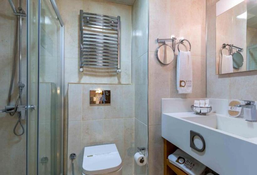 Номер Стандарт, Dies