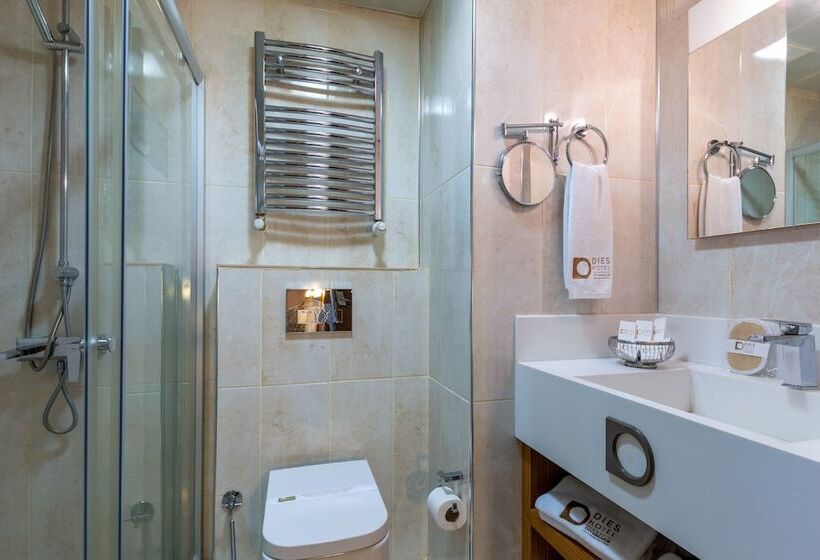 Номер Стандарт, Dies