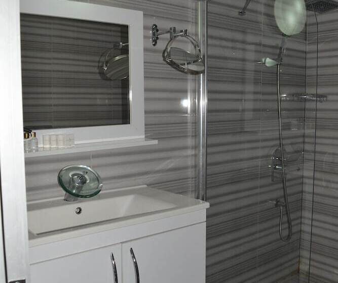 اتاق استاندارد سه نفره, Grand Heykel