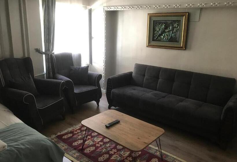 اتاق خانوادگی, Grand Heykel