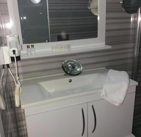 سوییت لوکس, Grand Heykel