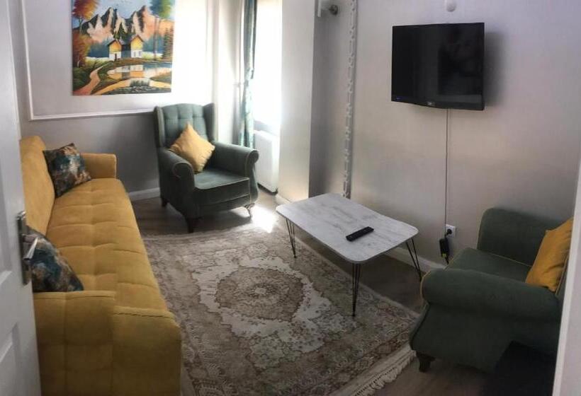 سوییت لوکس, Grand Heykel