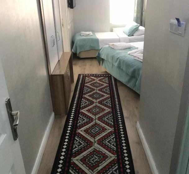 سوییت لوکس, Grand Heykel