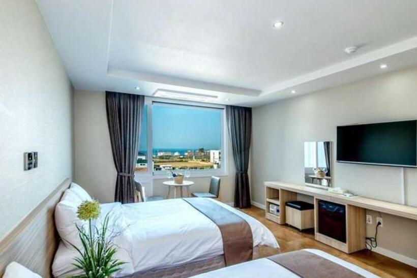 Номер Deluxe, Jeju In