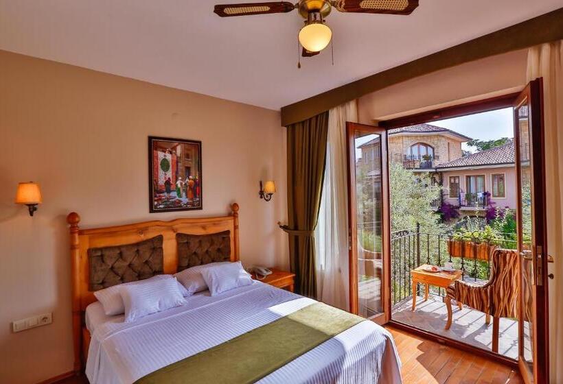 اتاق اساندارد با چشم‌انداز جانبی به دریا, Palace Hotel Olive Odore