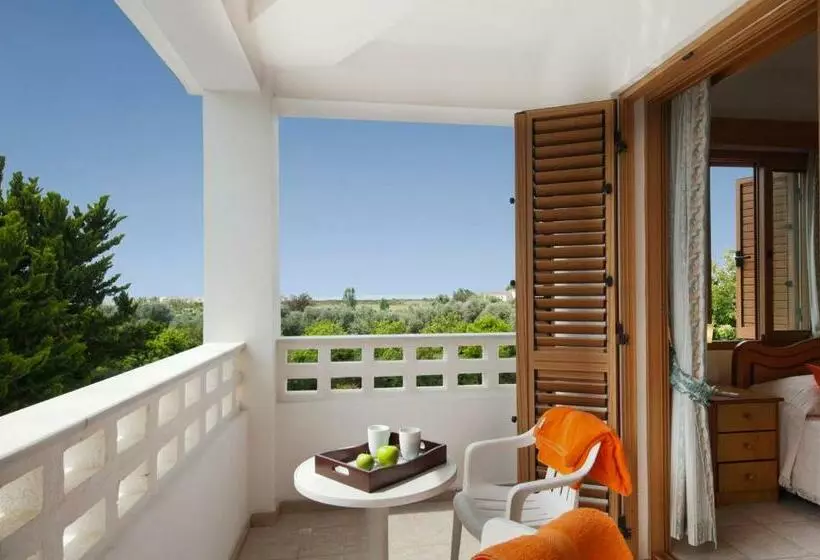 ویلای 3 خوابه با استخر, Panareti Coral Bay Resort