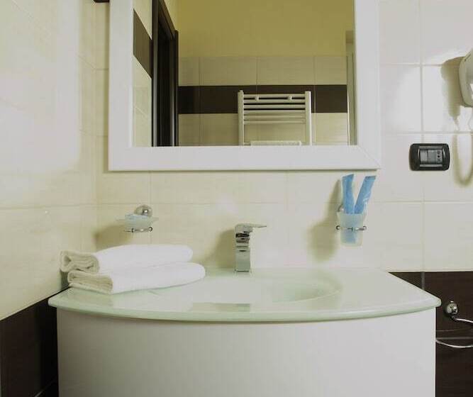 スタンダードトリプルルーム, Paradiso