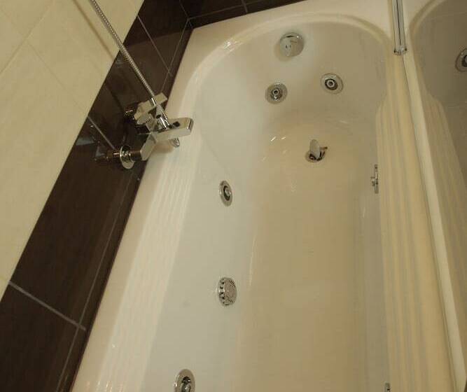 スタンダードトリプルルーム, Paradiso