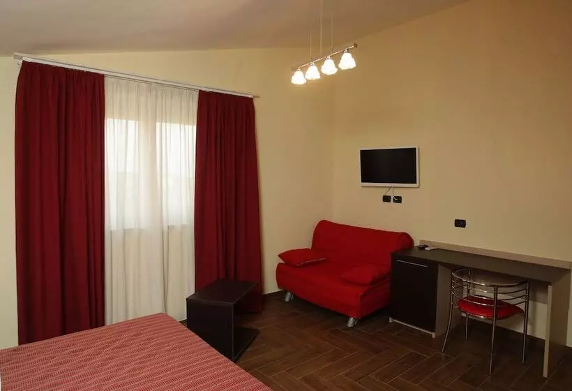 اتاق استاندارد سه نفره, Paradiso