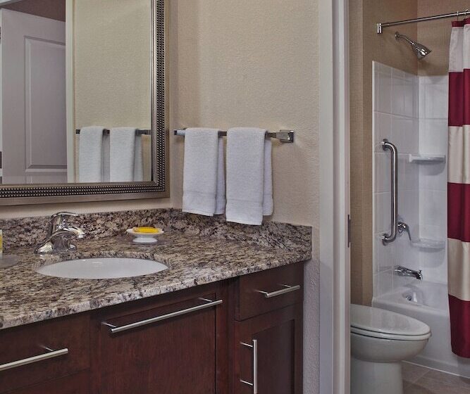 标准工作室, Residence Inn Arlington Capital View