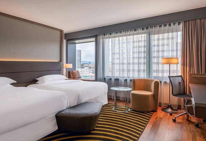 Quarto Familiar, Sheraton Zurich