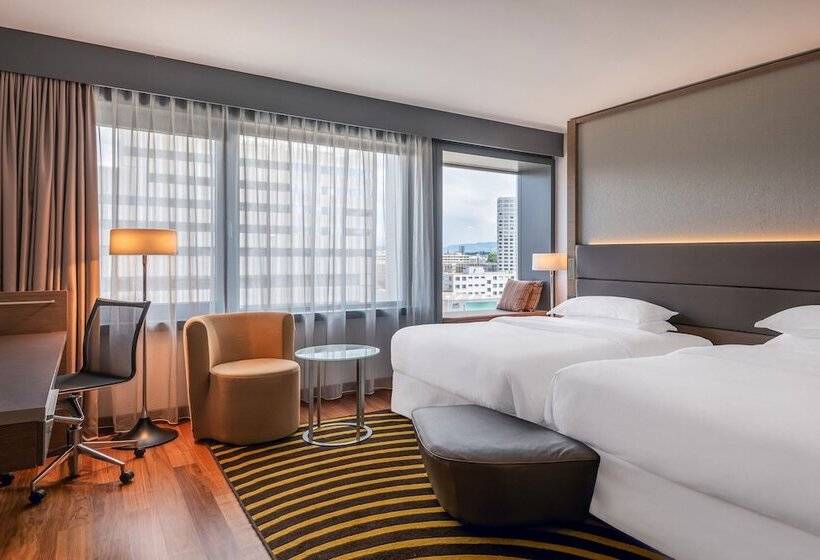 Quarto Familiar, Sheraton Zurich