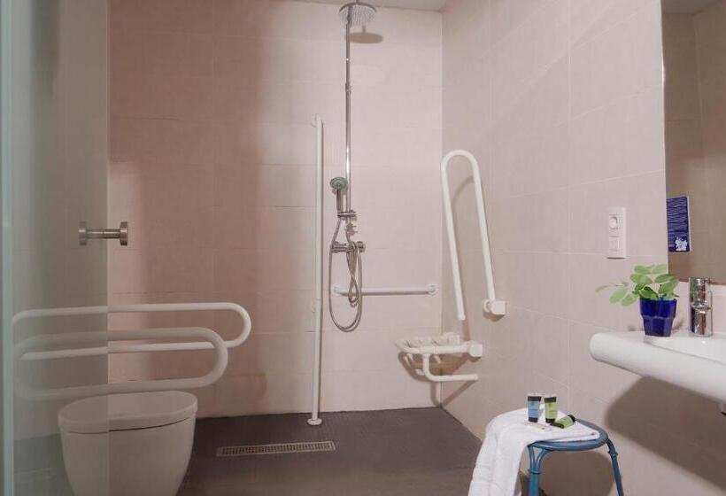 Номер Стандарт, Som Nit Born