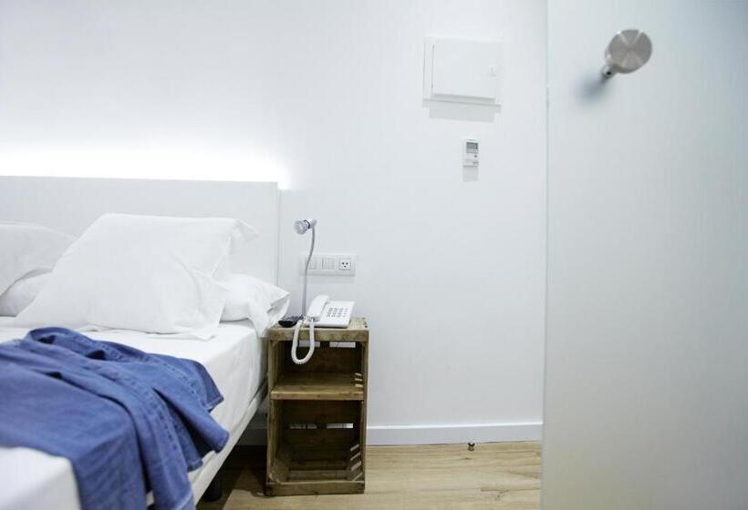 Номер Стандарт Индивидуальный, Som Nit Born