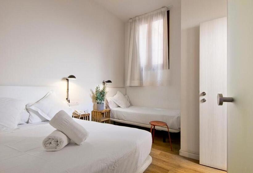 Номер Стандарт, Som Nit Born