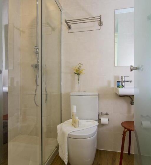 Номер Стандарт, Som Nit Born