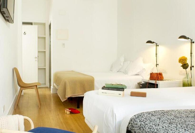 Семейный Номер, Som Nit Born