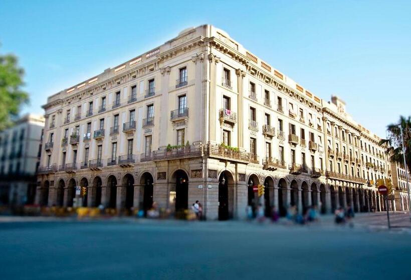 Chambre Standard avec Balcon, Som Nit Born