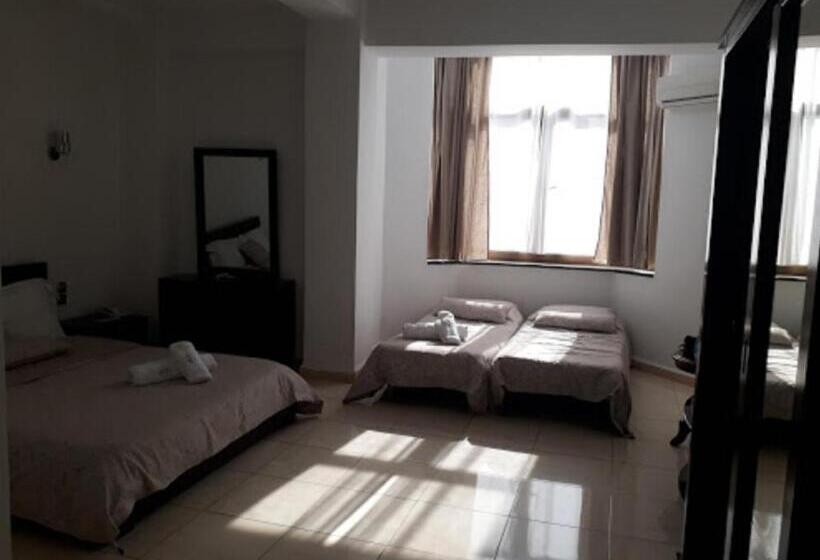 اتاق لوکس, Stambouli