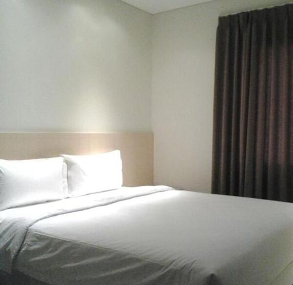 带大床的高级房间, Zodiak Asia Afrika By Kagum Hotels