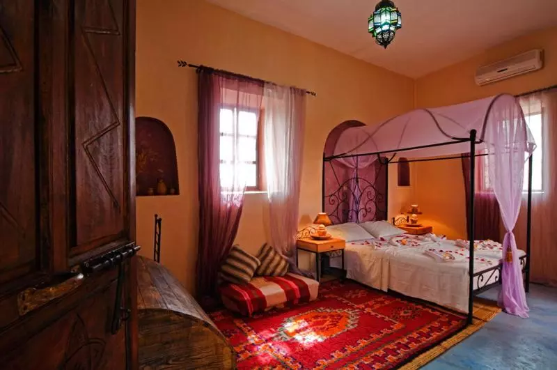 سوییت جونیور, Dar Tassa