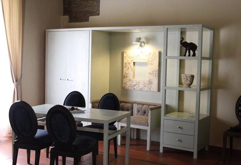 آپارتمان 1 خوابه, Residence Manassei