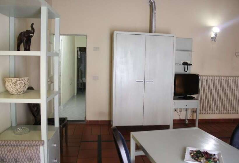 آپارتمان 1 خوابه, Residence Manassei