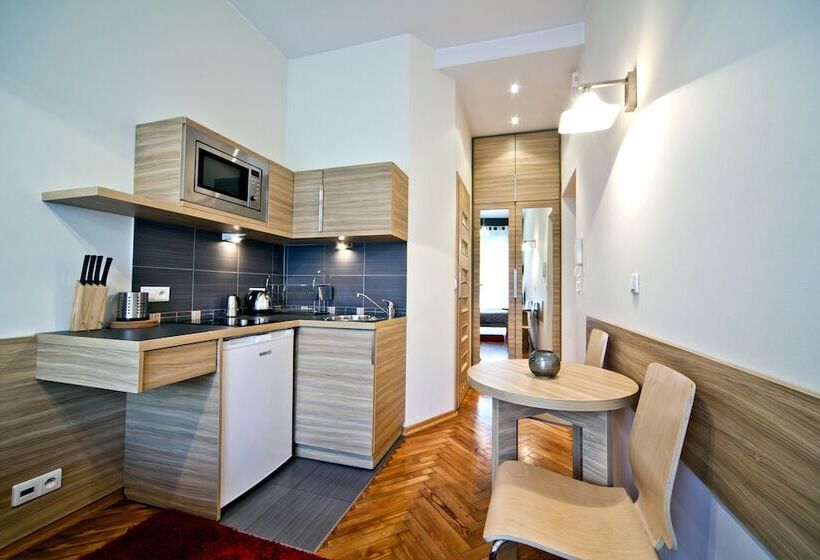 经济型工作室, 4seasons﻿ Apartments Cracow