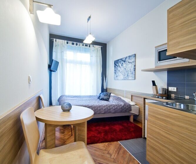 经济型工作室, 4seasons﻿ Apartments Cracow
