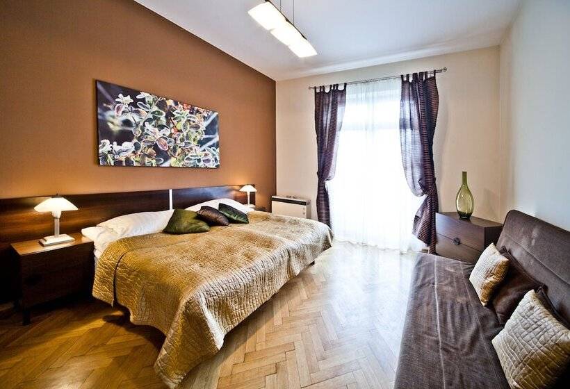 带花园景观及2个卧室的公寓, 4seasons﻿ Apartments Cracow