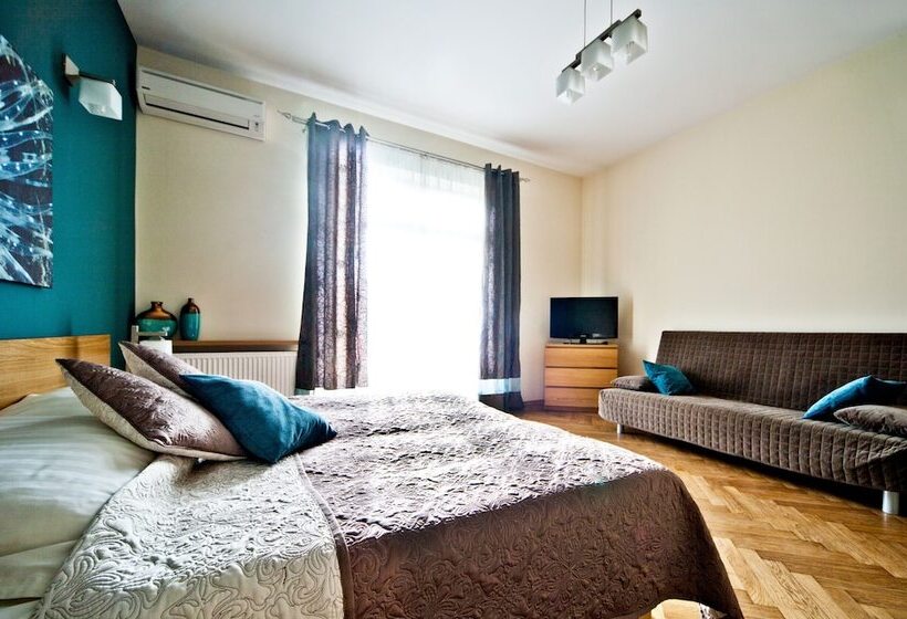 Apartamento 2 Quartos Vista Jardim, 4seasons﻿ Apartments Cracow