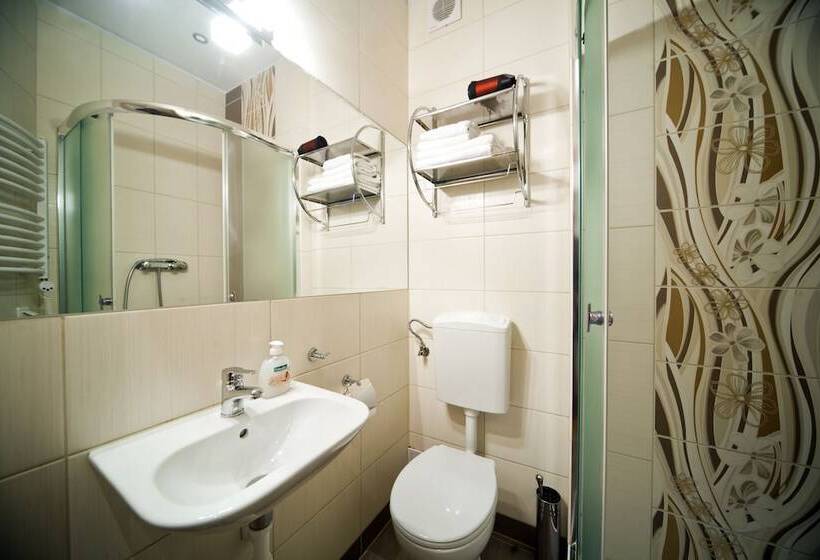 经济型工作室, 4seasons﻿ Apartments Cracow