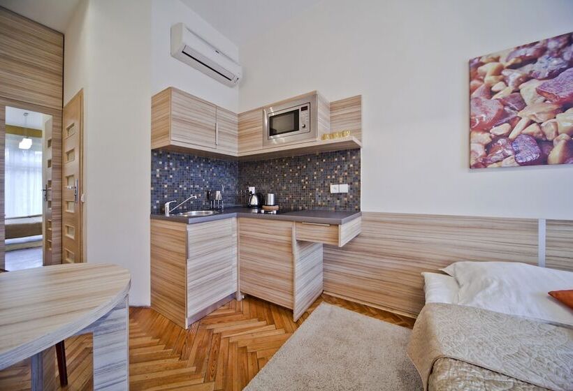 经济型工作室, 4seasons﻿ Apartments Cracow