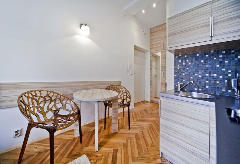 Estúdio Economy, 4seasons﻿ Apartments Cracow