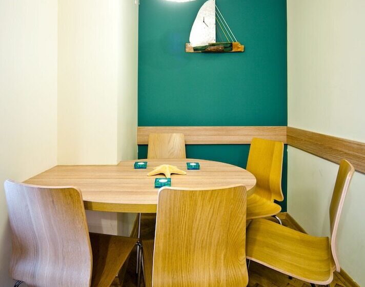 带花园景观及2个卧室的公寓, 4seasons﻿ Apartments Cracow