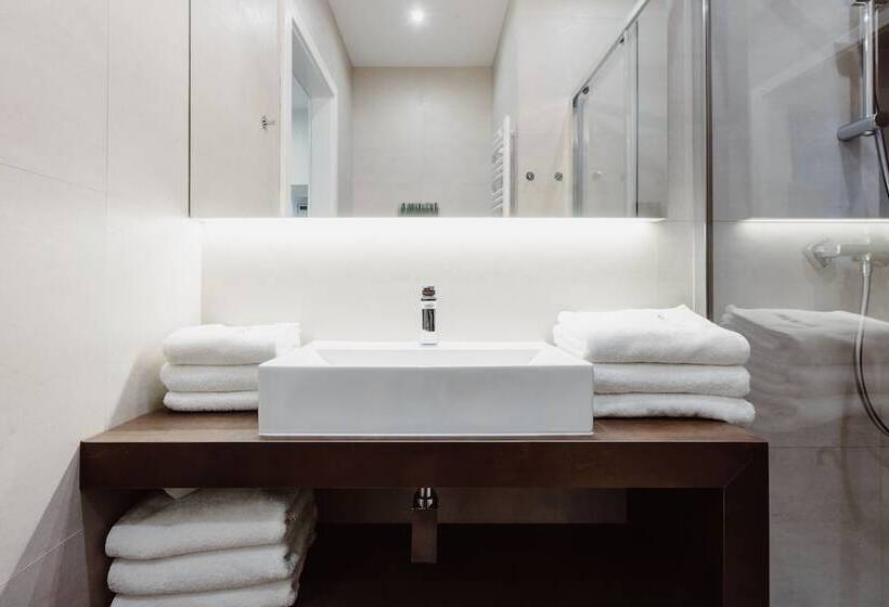 带花园景观及2个卧室的公寓, 4seasons﻿ Apartments Cracow