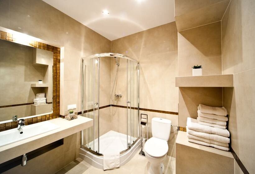 带花园景观及2个卧室的公寓, 4seasons﻿ Apartments Cracow