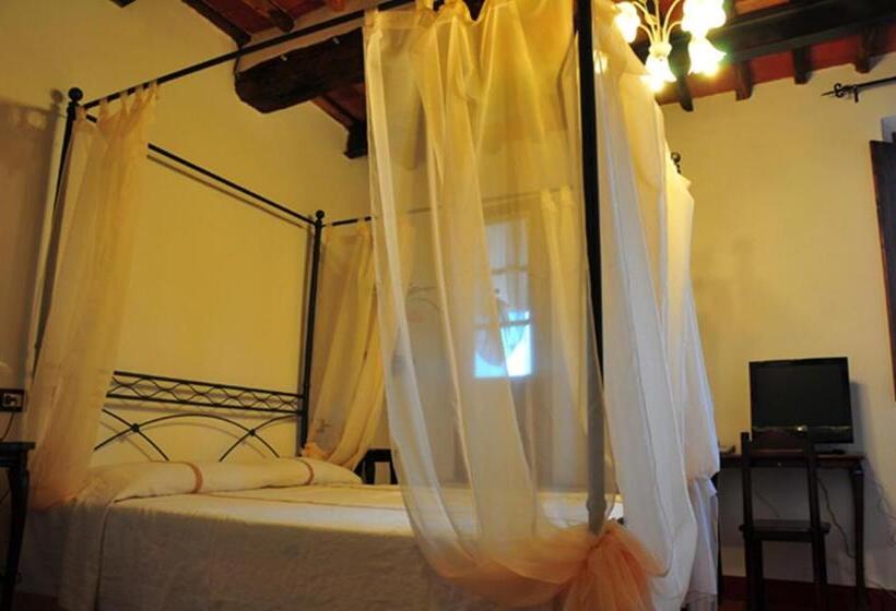 سوئیت با بالکن, B&b Il Casale Di Nanni