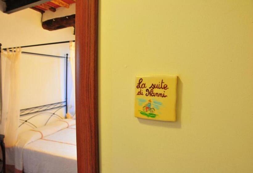 سوئیت با بالکن, B&b Il Casale Di Nanni